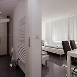 Am Rosenplatz,24 Stunden Check In, Kueche, Kostenfreie Parkplaetze
