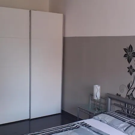 Garni - Am Rosenplatz,24 Stunden Check In, Kostenfreie Parkplätze 2* Brechtorf