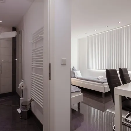 Am Rosenplatz,24 Stunden Check In, Kueche, Kostenfreie Parkplaetze 2*