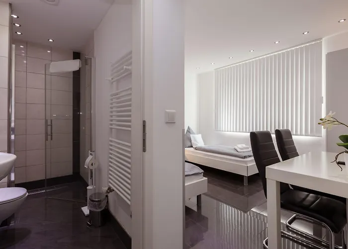 Am Rosenplatz,24 Stunden Check In, Kueche, Kostenfreie Parkplaetze 2*