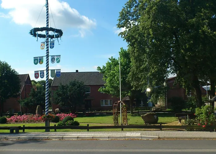 Am Rosenplatz,24 Stunden Check In, Kueche, Kostenfreie Parkplaetze Szálloda 2*